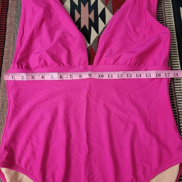 J Crew V-neck One-Piece Fushia Pink Swimming Suit Plus Sz 18 Plunging V-Neck - Picture 8 of 10